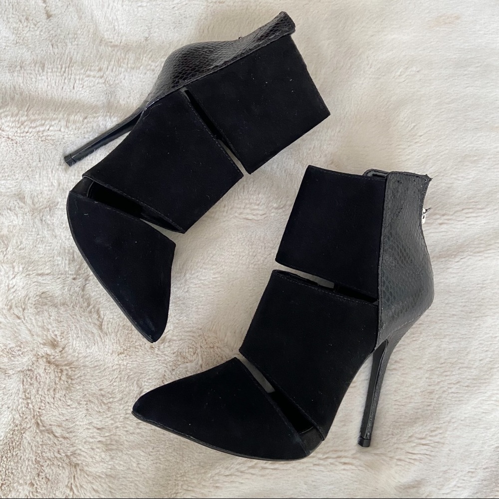 Steve Madden Tripplee black bootie